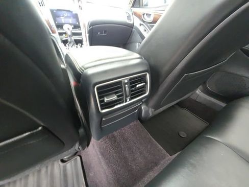 Used 2018 INFINITI Q50 Luxe w/ All Weather Package (L96) AWD/4WD image 28
