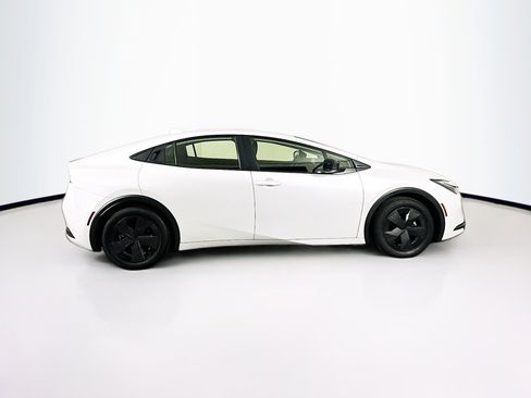 Used 2024 Toyota Prius LE FWD image 10