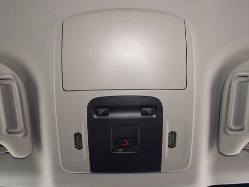 Used 2025 Toyota Camry LE image 19