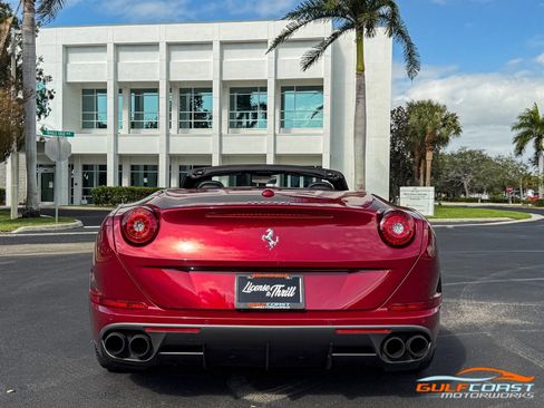 Used 2016 Ferrari California T image 53