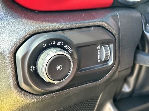 Certified 2023 Jeep Wrangler Unlimited Rubicon w/ Cold Weather Group image 37