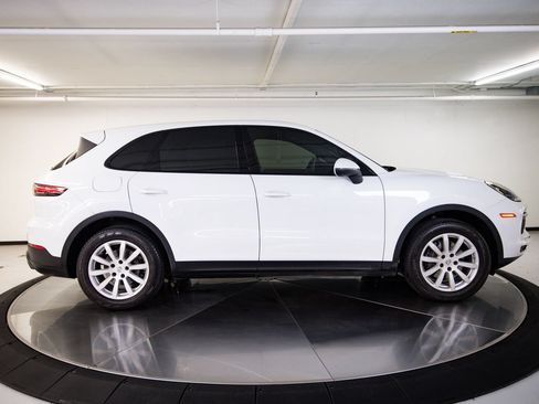 Used 2019 Porsche Cayenne AWD/4WD image 8