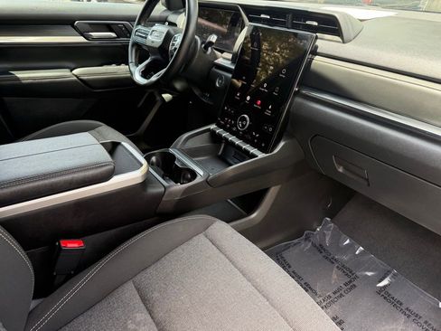 Used 2025 GMC Terrain Elevation AWD/4WD image 10