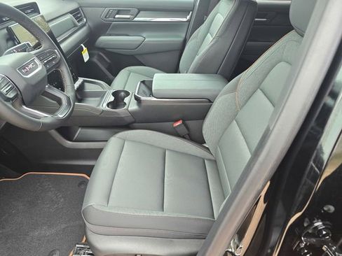 New 2026 GMC Terrain AT4 w/ Technology Package II image 17