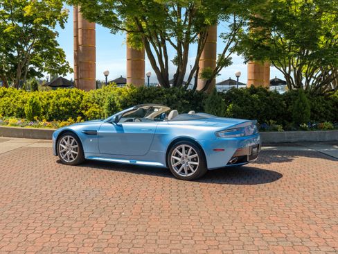 Used 2012 Aston Martin V8 Vantage S RWD image 2