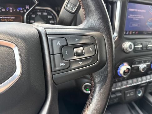 Used 2022 GMC Sierra 2500 AT4 w/ AT4 Premium Plus Package AWD/4WD image 24