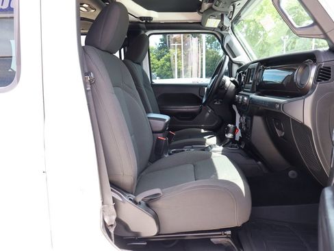 Used 2019 Jeep Wrangler Unlimited Sport AWD/4WD image 31