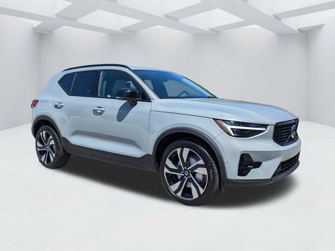 New 2026 Volvo XC40 B5 Ultra w/ Protection Package Premier AWD/4WD image 2