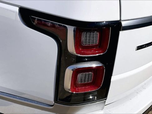 Used 2019 Land Rover Range Rover Long Wheelbase Autobiography image 28