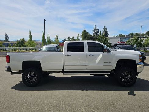 Used 2017 Chevrolet Silverado 3500 LTZ w/ Duramax Plus Package AWD/4WD image 6