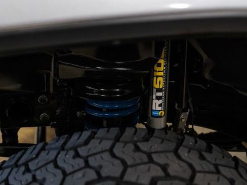 Used 2020 Jeep Gladiator Rubicon image 11