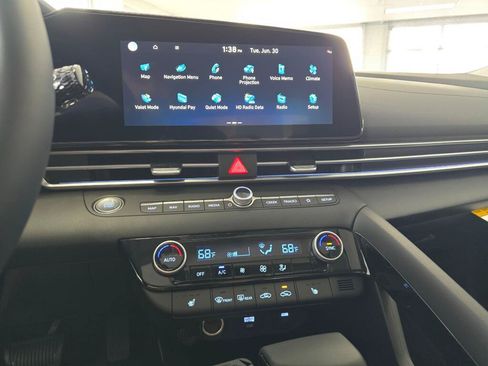 New 2026 Hyundai Elantra Limited FWD image 23
