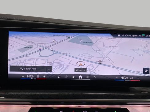 Certified 2025 BMW 760i xDrive w/ Executive Package image 23