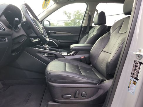 Used 2021 Kia Telluride EX w/ EX Premium Package image 19