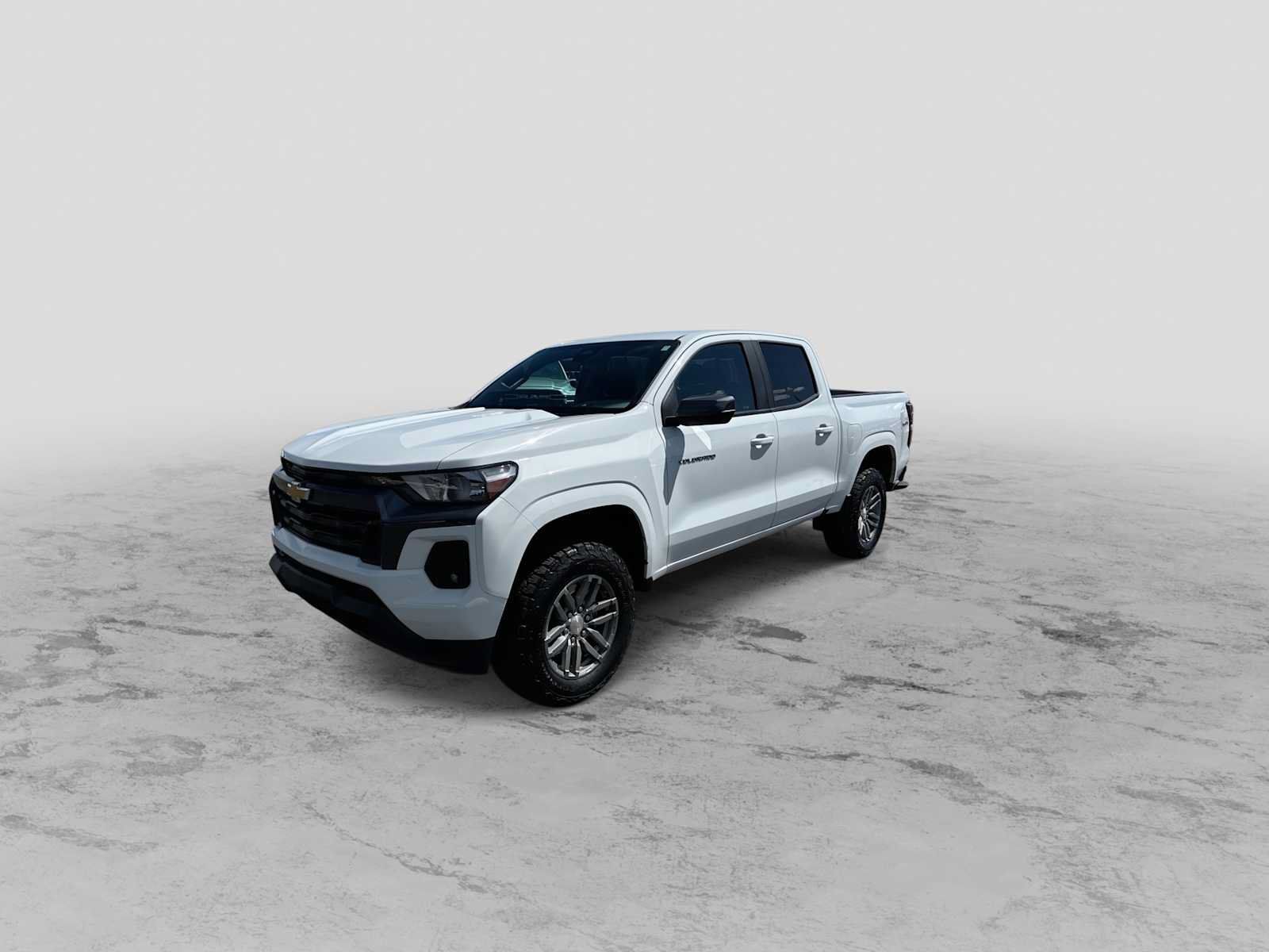 Used 2024 Chevrolet Colorado LT w/ LT Convenience Package II AWD/4WD image 4