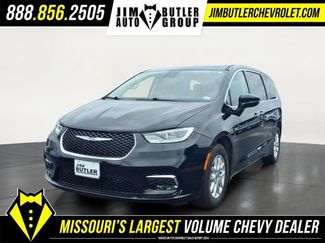 Used 2024 Chrysler Pacifica Touring-L FWD video 1