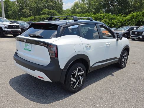 New 2026 Nissan Kicks SV w/ Cold Weather Package FWD image 10