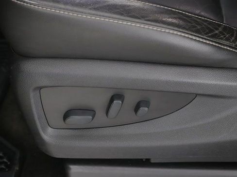 Used 2018 Chevrolet Silverado 1500 LTZ Z71 w/ LTZ Plus Package AWD/4WD image 18