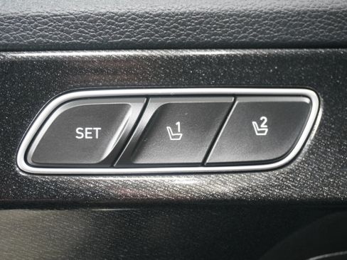 Used 2021 Hyundai Palisade Limited AWD/4WD image 17