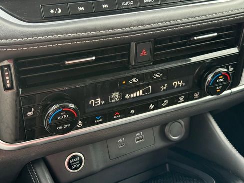 Used 2021 Nissan Rogue SL w/ Premium Package image 33