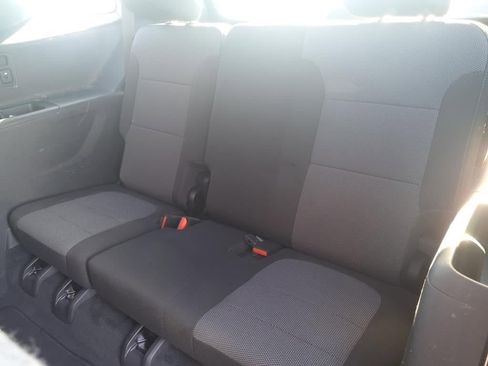 Used 2022 Chevrolet Traverse LT image 16