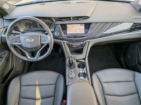 Certified 2024 Cadillac XT6 Premium Luxury w/ LPO, Floor Liner Package image 21