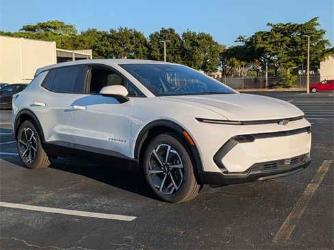 New 2026 Chevrolet Equinox EV LT image 1
