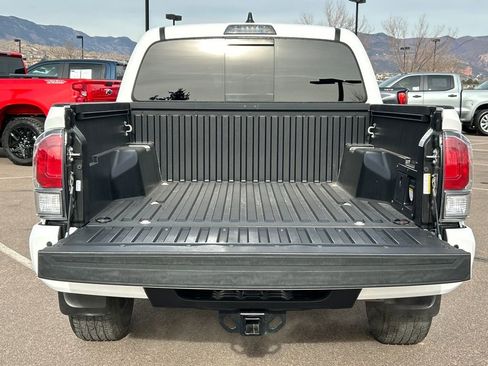 Used 2023 Toyota Tacoma TRD Sport w/ Technology Package image 5