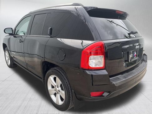 Used 2013 Jeep Compass Latitude FWD image 6