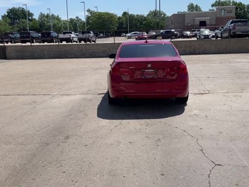 Used 2016 BMW 320i xDrive Sedan AWD/4WD image 7