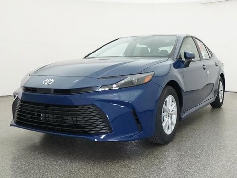 New 2026 Toyota Camry LE FWD image 32