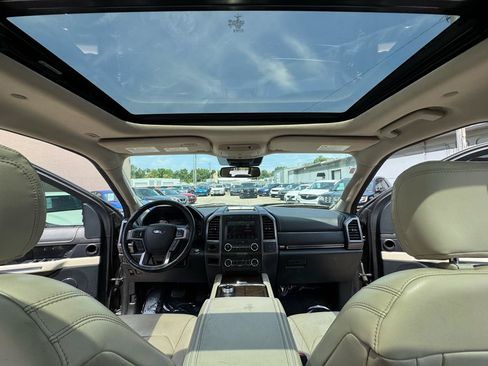 Used 2019 Ford Expedition Max Platinum RWD image 27