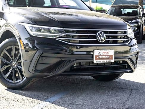 Used 2024 Volkswagen Tiguan SE image 3