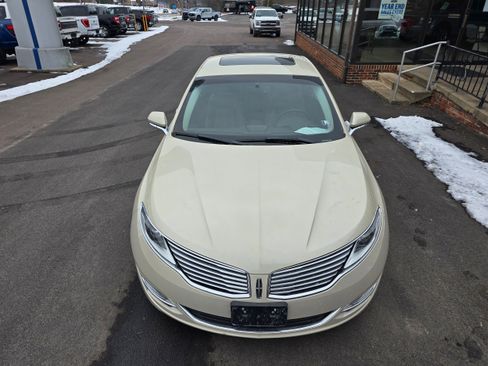 Used 2014 Lincoln MKZ w/ Equipment Group 102A Reserve image 3