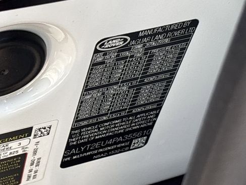 Used 2023 Land Rover Range Rover Velar R-Dynamic S image 29