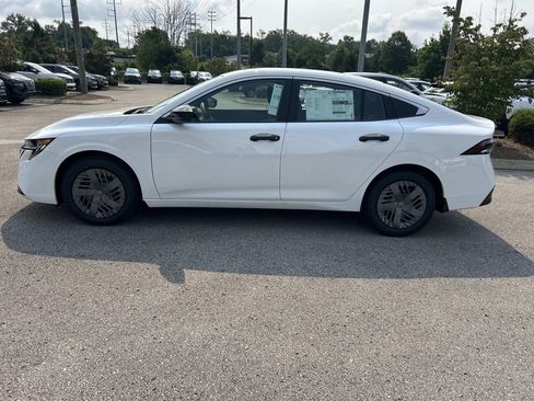 New 2026 Nissan Sentra S w/ Floor Mat Package FWD image 4