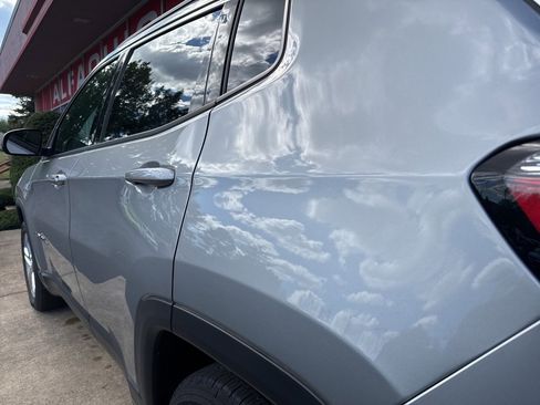 Used 2023 Jeep Compass Latitude w/ Convenience Group image 12