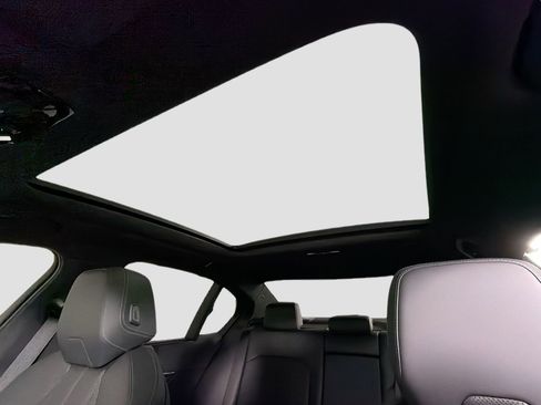 New 2026 BMW 530i w/ Executive Package image 22