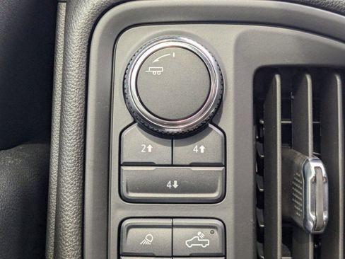 Used 2024 GMC Sierra 2500 Pro w/ Convenience Package image 22