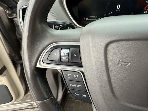 Used 2019 Lincoln Nautilus Reserve image 19