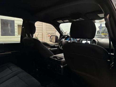 Used 2020 Ford F150 XLT w/ Equipment Group 302A Luxury AWD/4WD image 29
