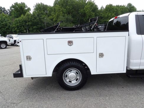 Used 2019 Ford F250 XL w/ Power Equipment Group RWD image 46