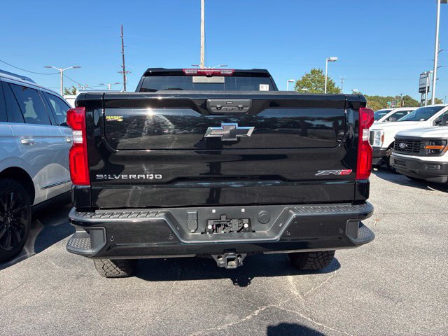 Used 2025 Chevrolet Silverado 1500 ZR2 w/ Technology Package AWD/4WD image 4