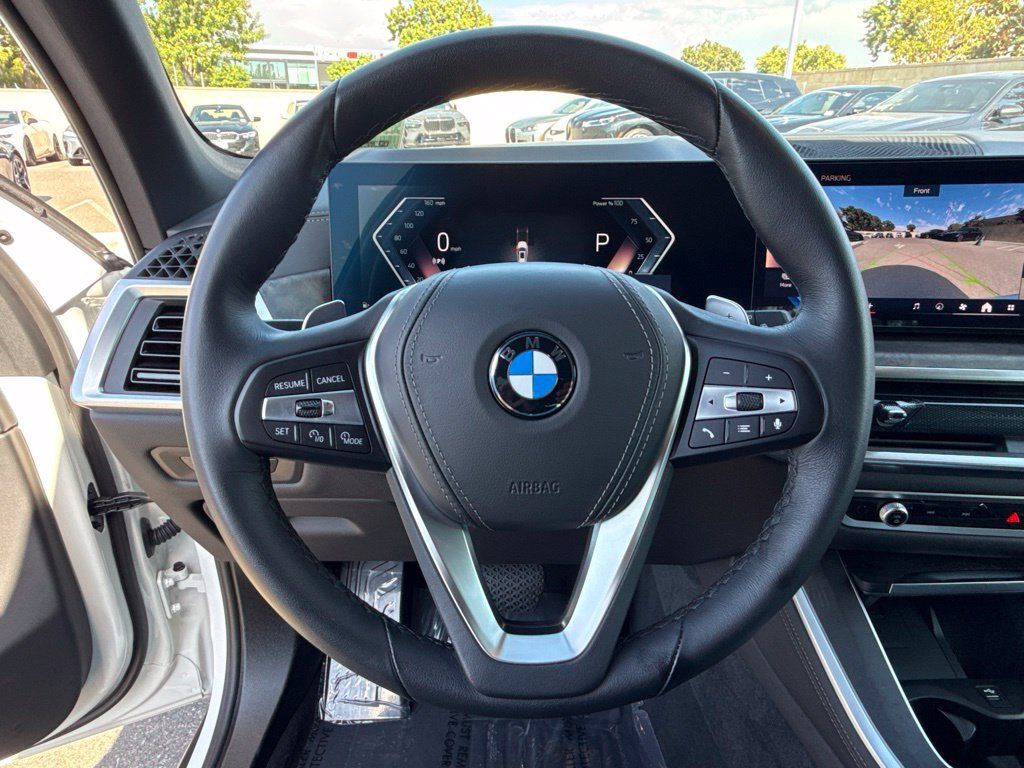 Used 2026 BMW X5 sDrive40i w/ Parking Assistance Package RWD image 24