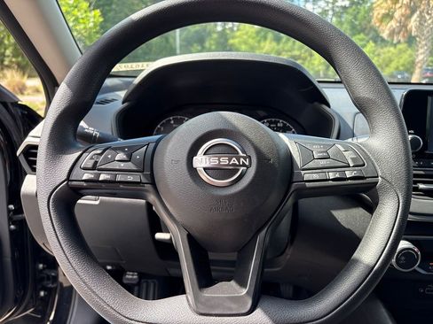 Certified 2024 Nissan Altima 2.5 S FWD image 12
