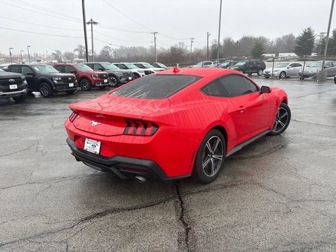 Used 2025 Ford Mustang Coupe RWD image 6