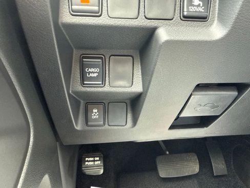 New 2026 Nissan Frontier SV AWD/4WD image 19