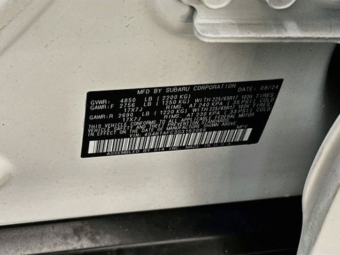 Used 2025 Subaru Outback Premium w/ Popular Package #1A AWD/4WD image 12