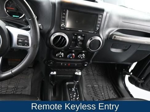 Used 2017 Jeep Wrangler Unlimited Sport AWD/4WD image 18