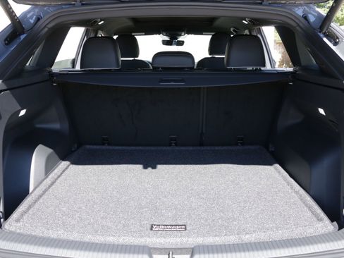New 2026 Volkswagen Atlas Cross Sport SEL Premium R-Line AWD/4WD image 23